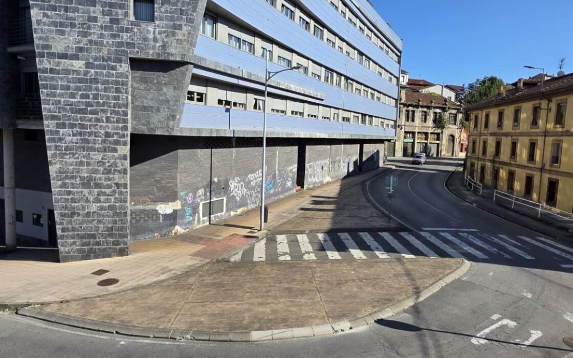 Апартаменты 106 кв.м с 4 комнатами в Лангрео