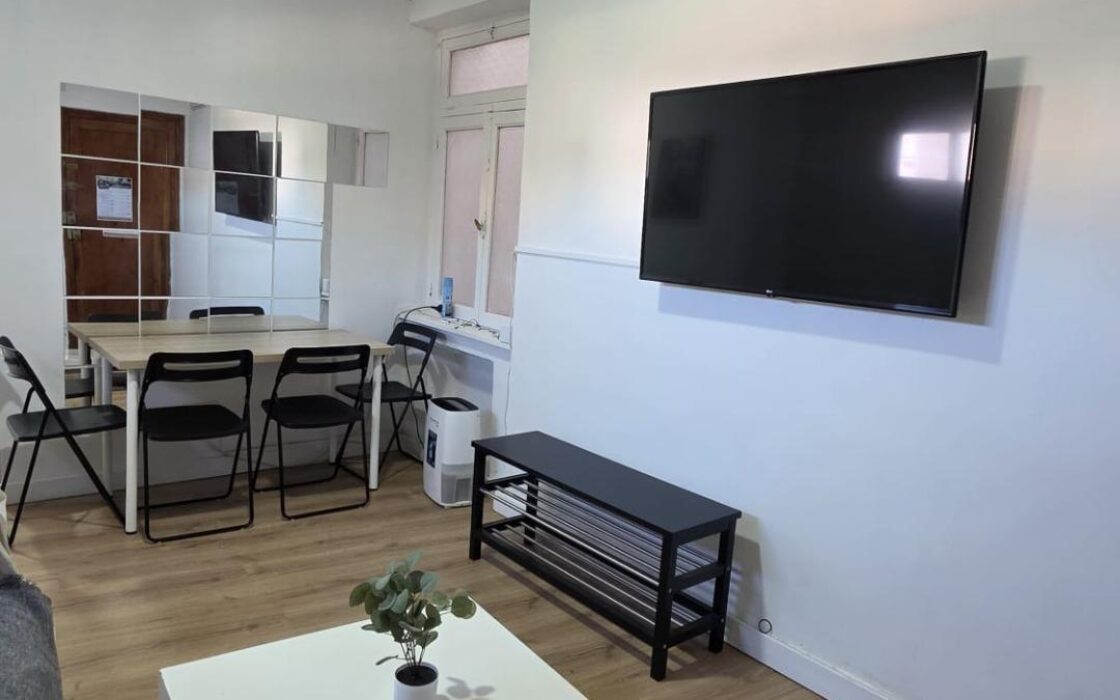 Апартаменты 106 кв.м с 4 комнатами в Лангрео