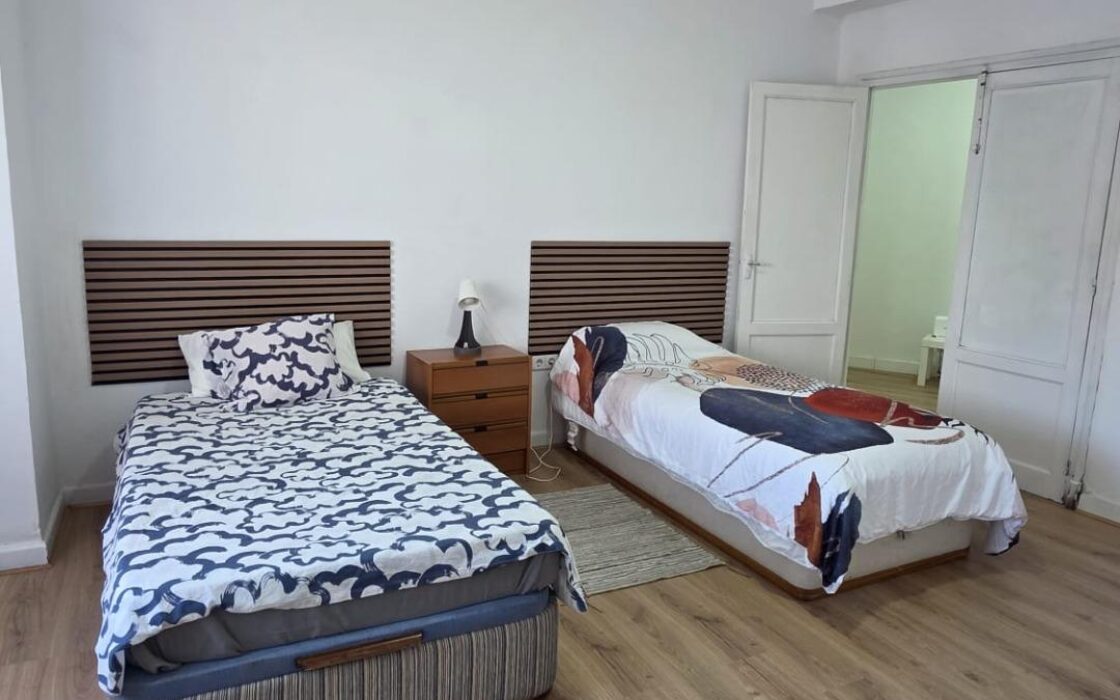 Апартаменты 106 кв.м с 4 комнатами в Лангрео