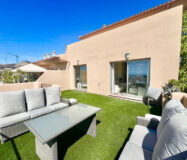 Двухуровневый пентхаус в Эстепоне с террасами и видом на море