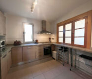 Двухуровневый пентхаус в Эстепоне с террасами и видом на море