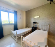 Двухуровневый пентхаус в Эстепоне с террасами и видом на море