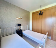 Двухуровневый пентхаус в Эстепоне с террасами и видом на море