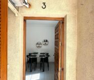 Апартаменти 49 кв.м в Торрев’єсі біля моря з басейном