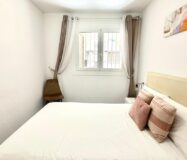 Апартаменти 49 кв.м в Торрев’єсі біля моря з басейном