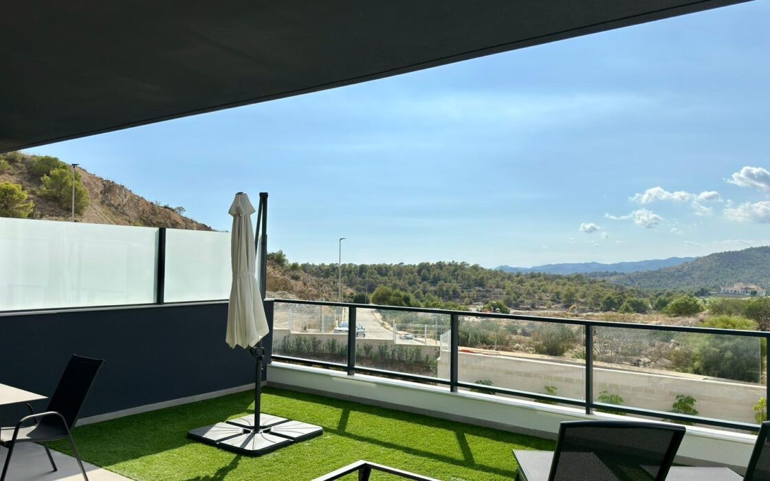 Новый таунхаус в Balcón de Finestrat с террасой и видом на море