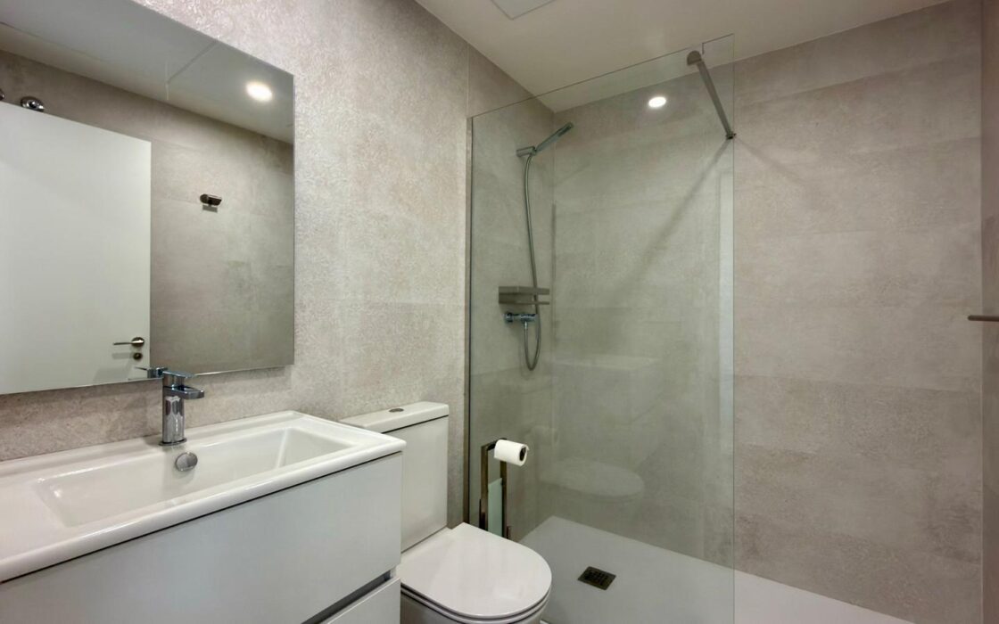 Новый таунхаус в Balcón de Finestrat с террасой и видом на море