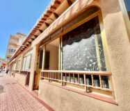 Дом в Торревьехе 69 кв.м у моря с террасой и бассейном