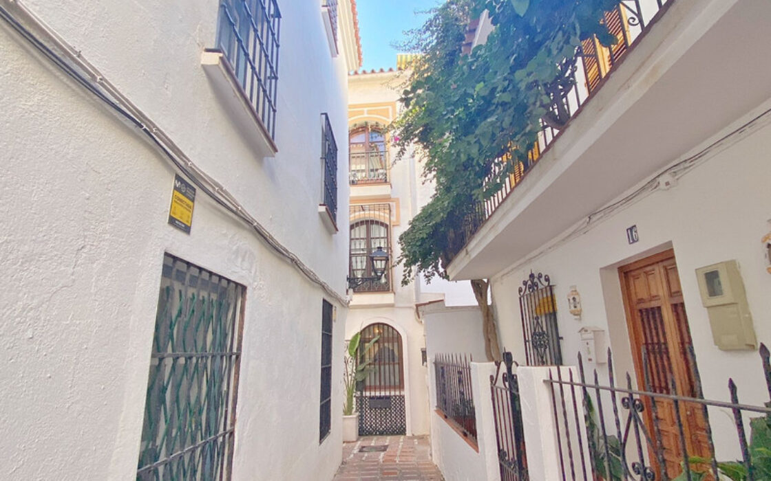 Двухуровневый Пентхаус в Марбелье с террасой 91 кв.м