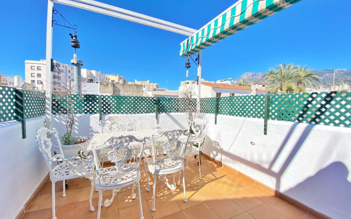 Двухуровневый Пентхаус в Марбелье с террасой 91 кв.м