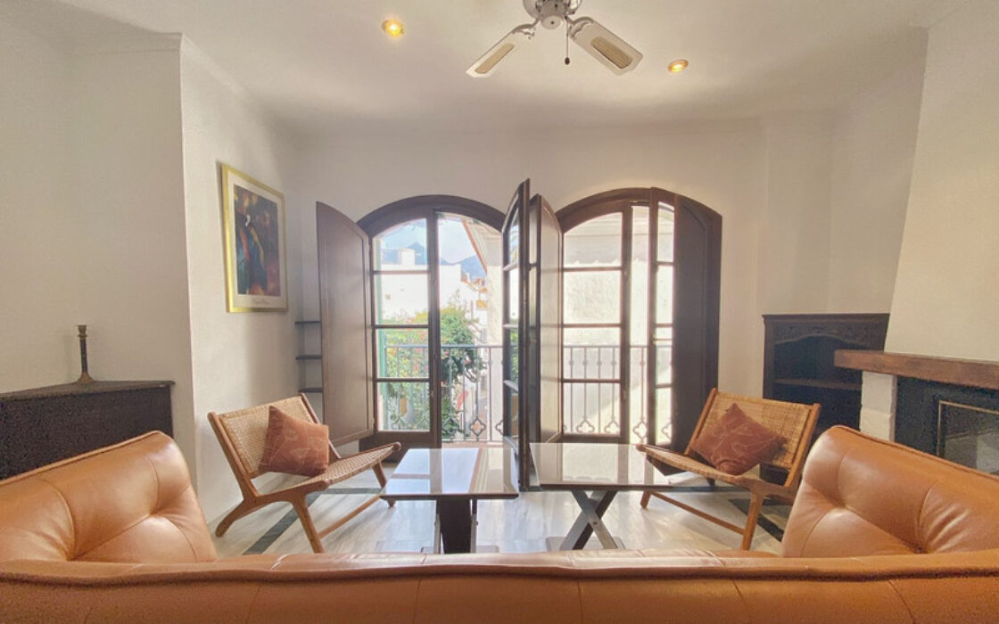 Двухуровневый Пентхаус в Марбелье с террасой 91 кв.м