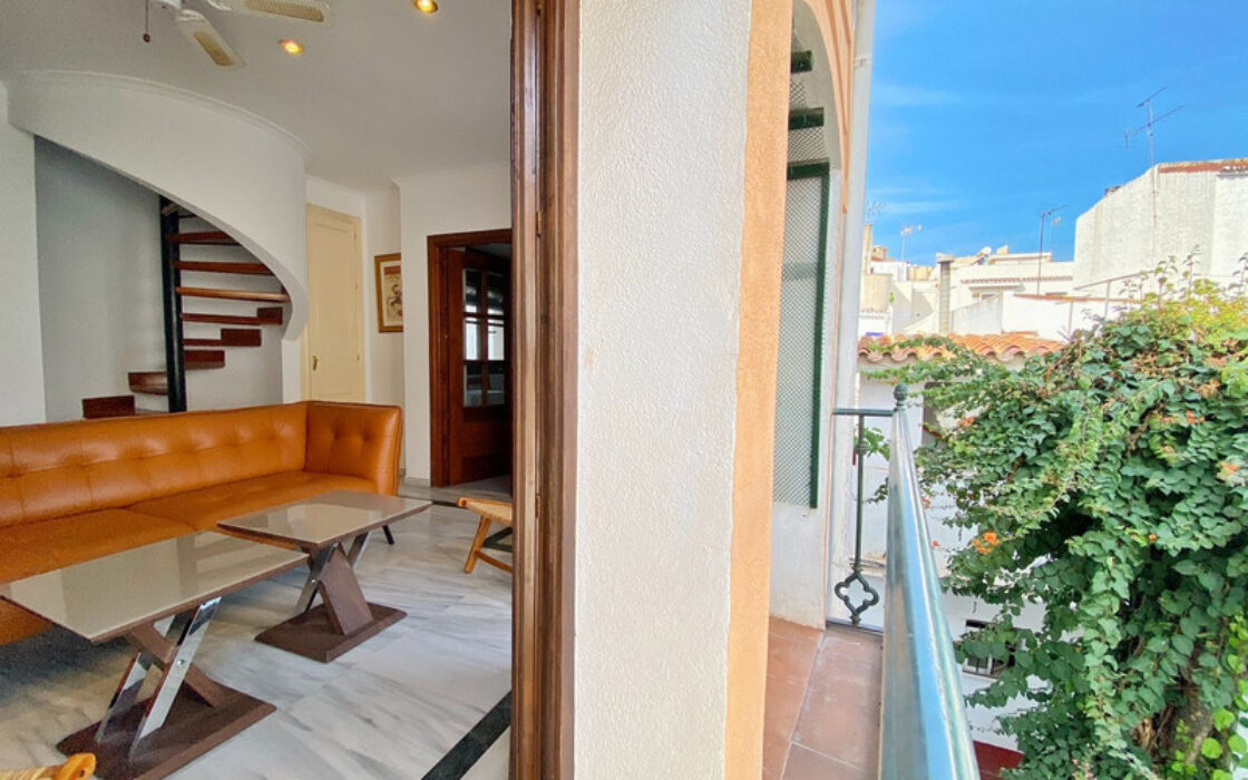 Двухуровневый Пентхаус в Марбелье с террасой 91 кв.м