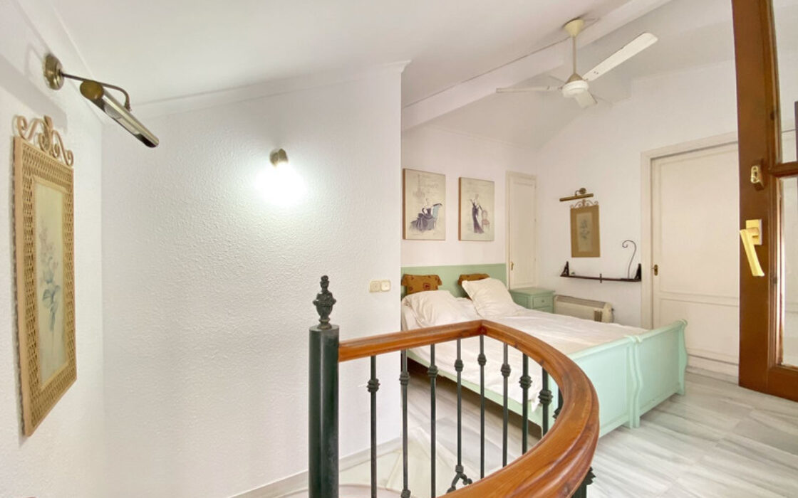 Двухуровневый Пентхаус в Марбелье с террасой 91 кв.м