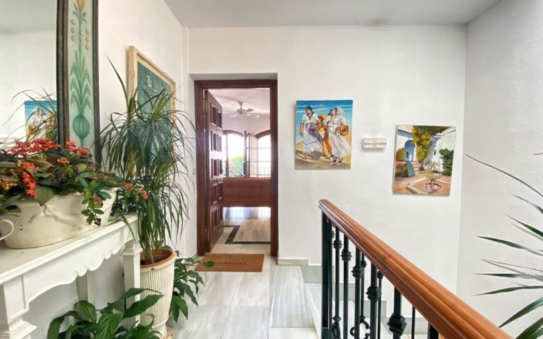 Двухуровневый Пентхаус в Марбелье с террасой 91 кв.м