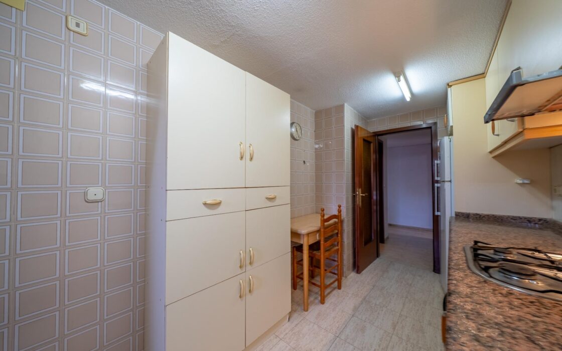 Апартаменты у моря в Аликанте 111 кв.м с террасой