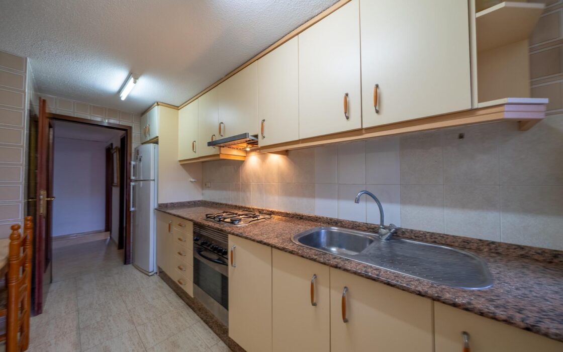 Апартаменты у моря в Аликанте 111 кв.м с террасой