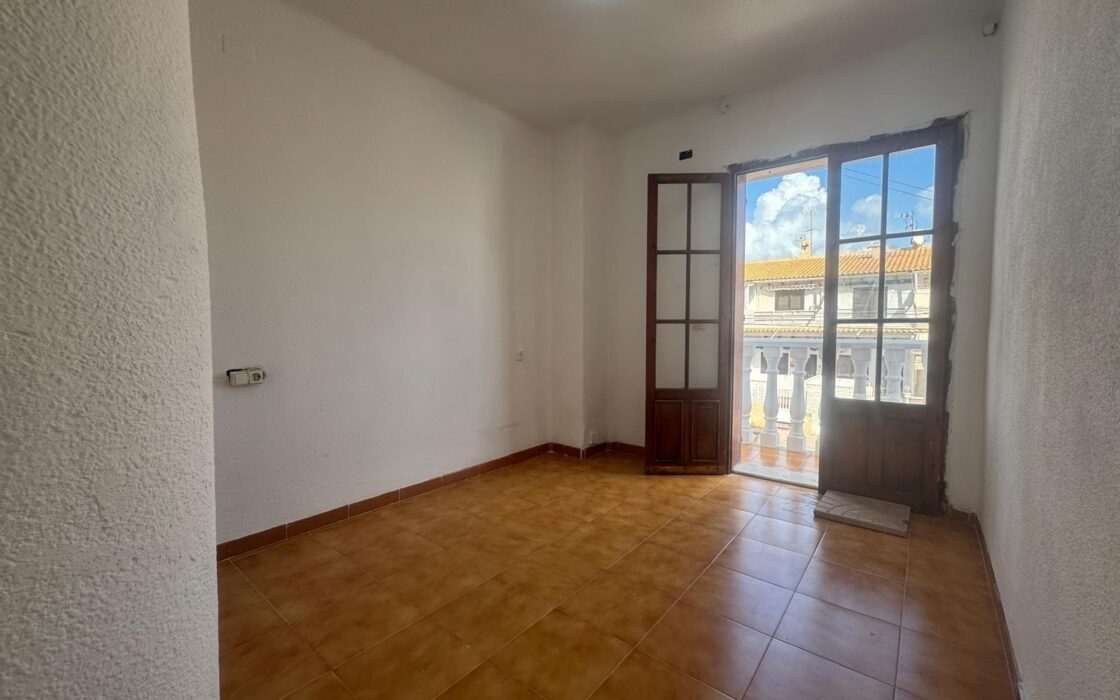 Дом с видом на море в Торревьехе, 93 кв.м, 4 комнаты