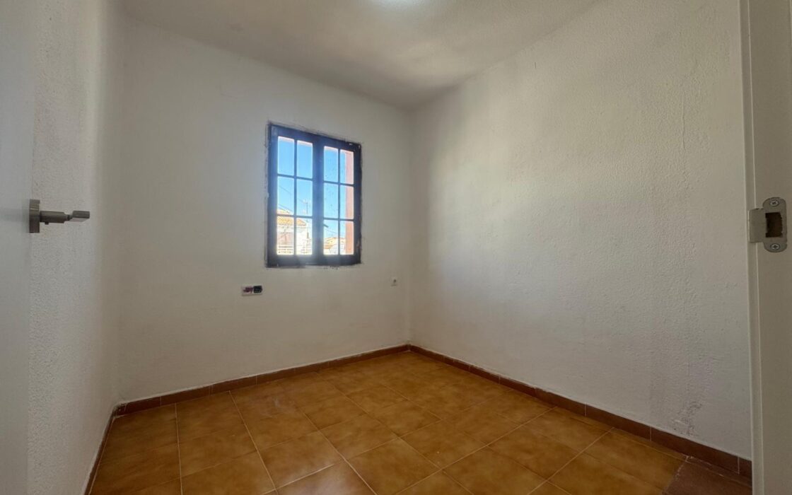 Дом с видом на море в Торревьехе, 93 кв.м, 4 комнаты