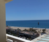 Двухуровневая квартира в Марбелье с террасой 95 кв.м