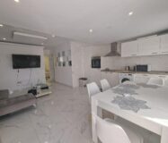 Дом в Торревьехе с бассейном и террасой 3 комнаты