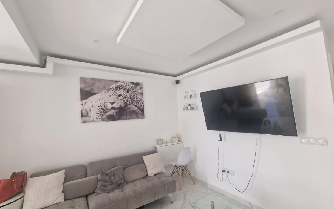 Дом в Торревьехе с бассейном и террасой 3 комнаты