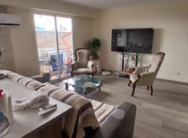 Квартира 96 кв.м с террасой в Валенсии ближе к центру