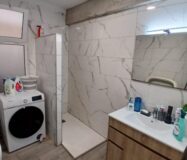 Квартира 96 кв.м с террасой в Валенсии ближе к центру