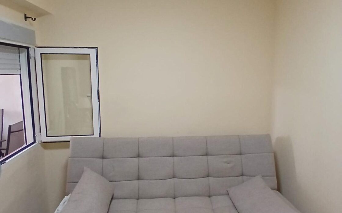 Квартира 96 кв.м с террасой в Валенсии ближе к центру