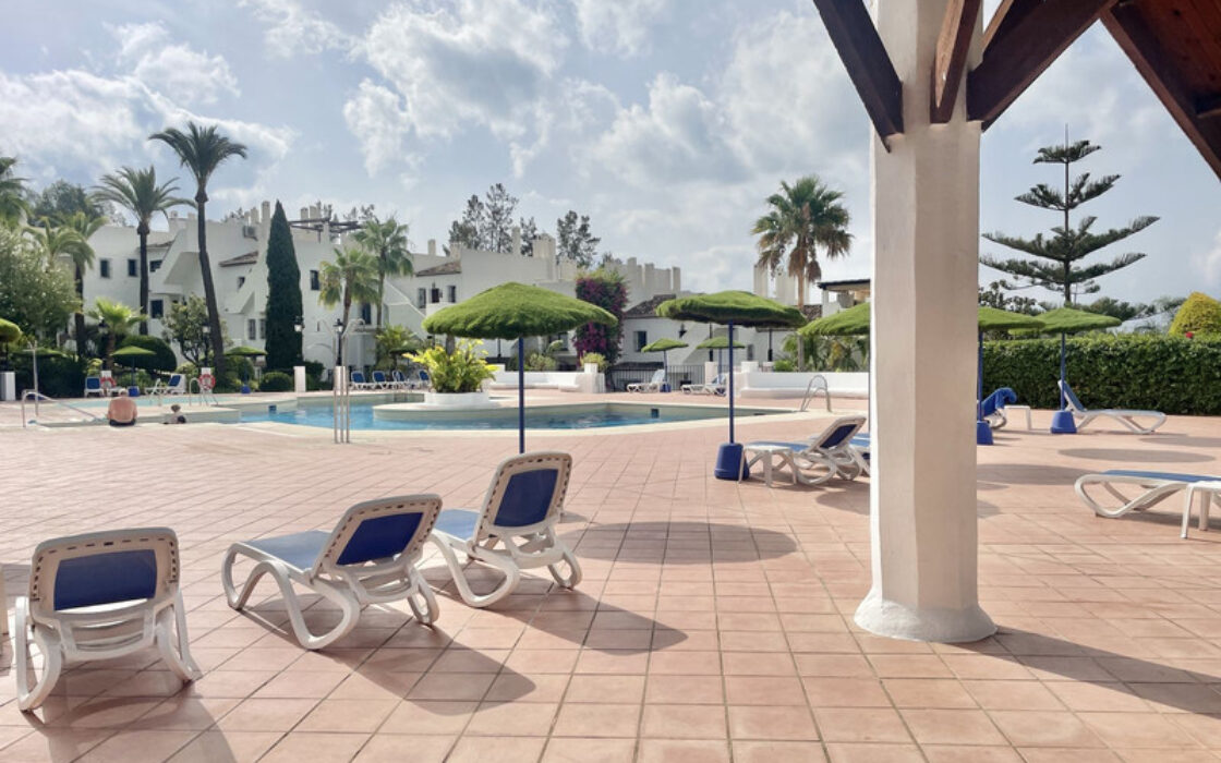 Двухуровневый пентхаус с солярием в Марбелье, 155 кв.м.