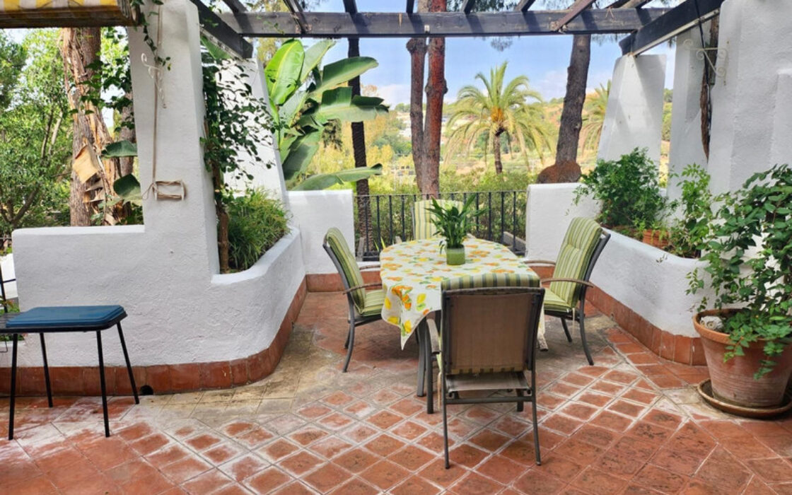 Двухуровневый пентхаус с солярием в Марбелье, 155 кв.м.