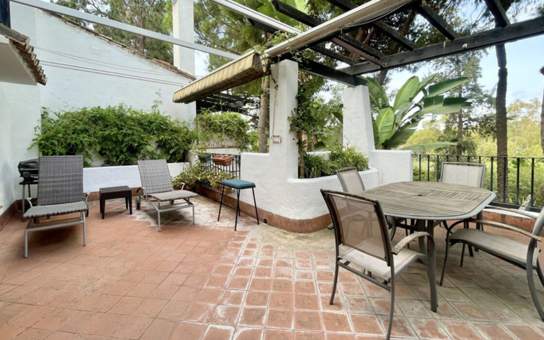 Двухуровневый пентхаус с солярием в Марбелье, 155 кв.м.