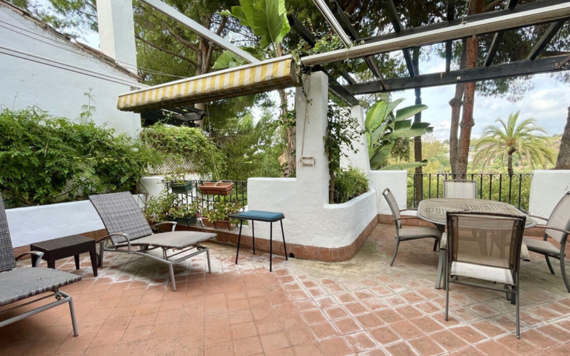 Двухуровневый пентхаус с солярием в Марбелье, 155 кв.м.