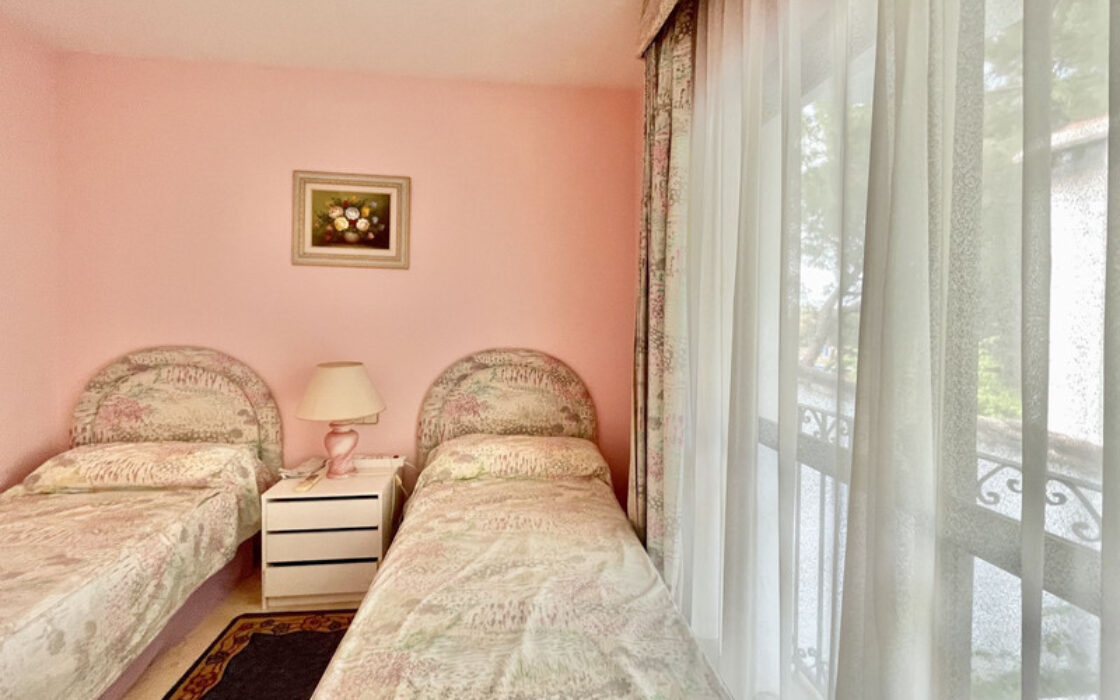 Двухуровневый пентхаус с солярием в Марбелье, 155 кв.м.