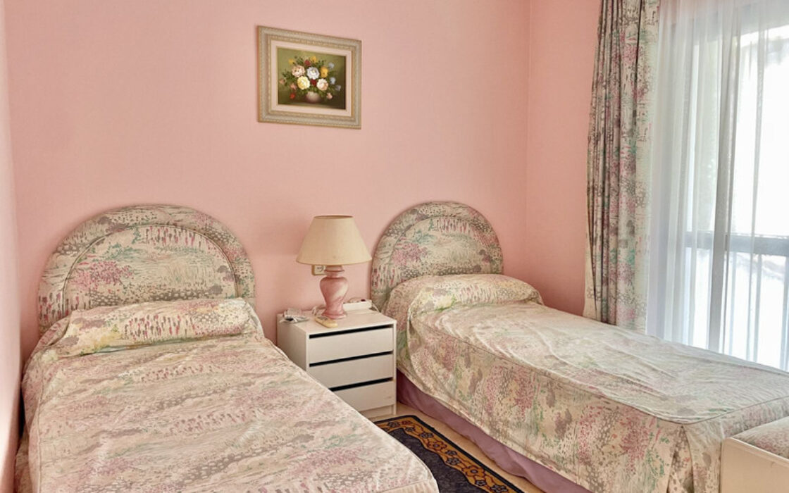 Двухуровневый пентхаус с солярием в Марбелье, 155 кв.м.