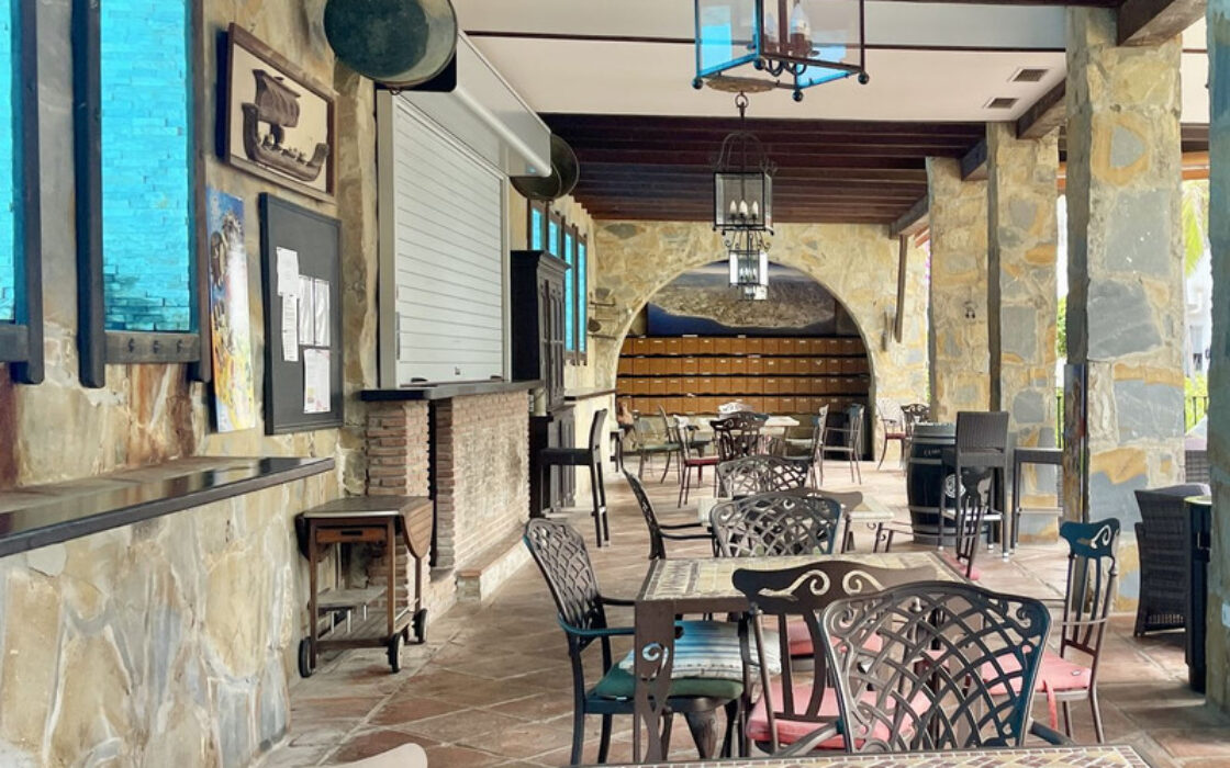 Двухуровневый пентхаус с солярием в Марбелье, 155 кв.м.