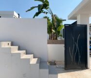 Вилла в Сьерра Кортина 500 кв.м с террасой и бассейном