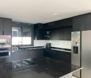 Вилла в Сьерра Кортина 500 кв.м с террасой и бассейном