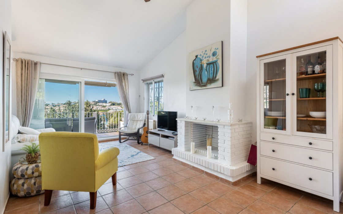 Таунхаус с 2 спальнями и видом на море в Марбелье 84 кв.м