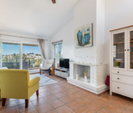 Таунхаус с 2 спальнями и видом на море в Марбелье 84 кв.м