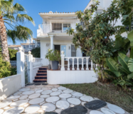 Таунхаус с 2 спальнями и видом на море в Марбелье 84 кв.м