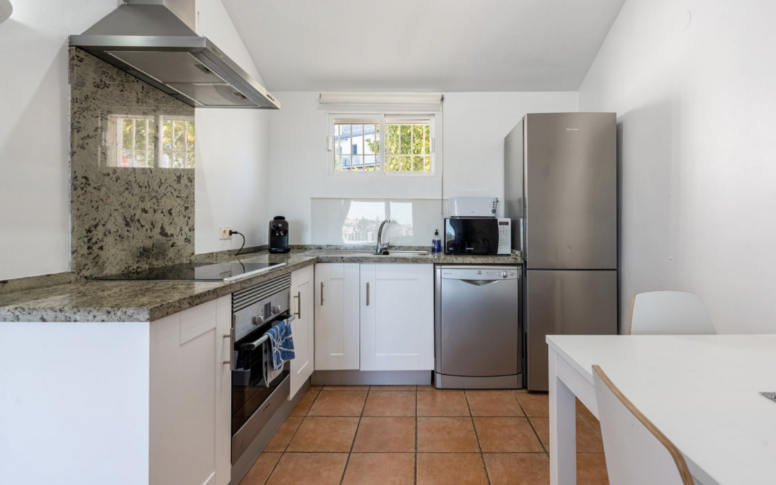 Таунхаус с 2 спальнями и видом на море в Марбелье 84 кв.м