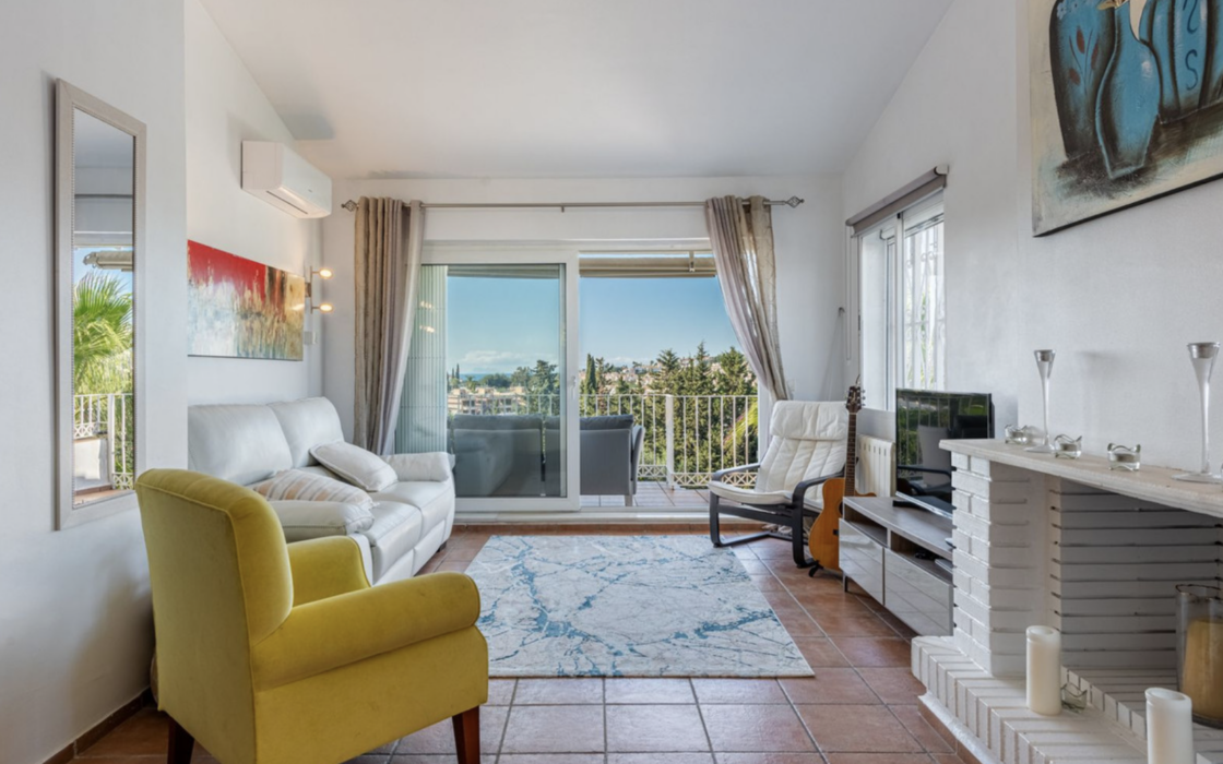 Таунхаус с 2 спальнями и видом на море в Марбелье 84 кв.м