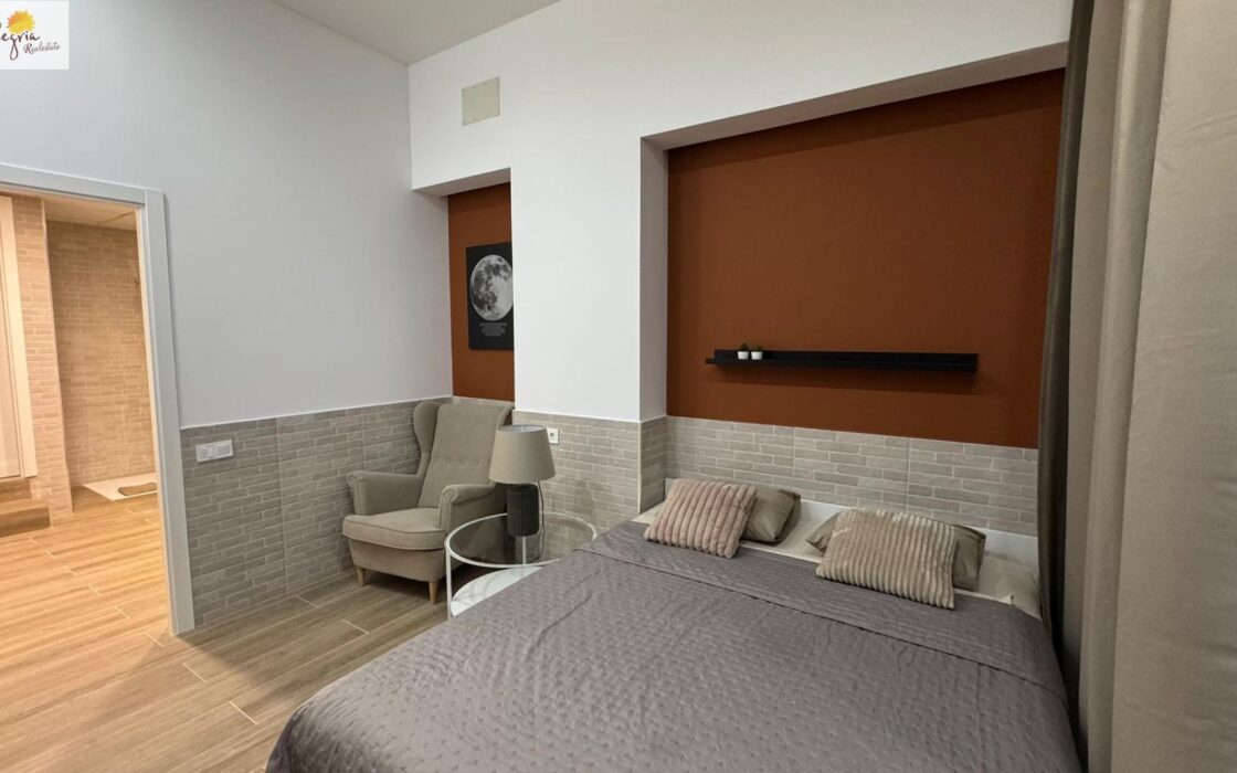 Апартаменты в Валенсии, район Patraix, 50 кв.м, в аренду