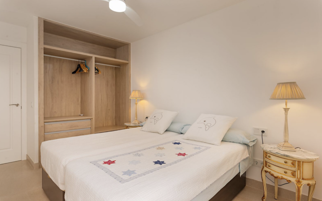 Шикарный таунхаус 76 кв.м с террасой в Марбелье