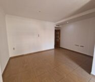 Апартаменты в Торревьехе 70 кв.м с террасой у моря