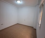 Апартаменты в Торревьехе 70 кв.м с террасой у моря