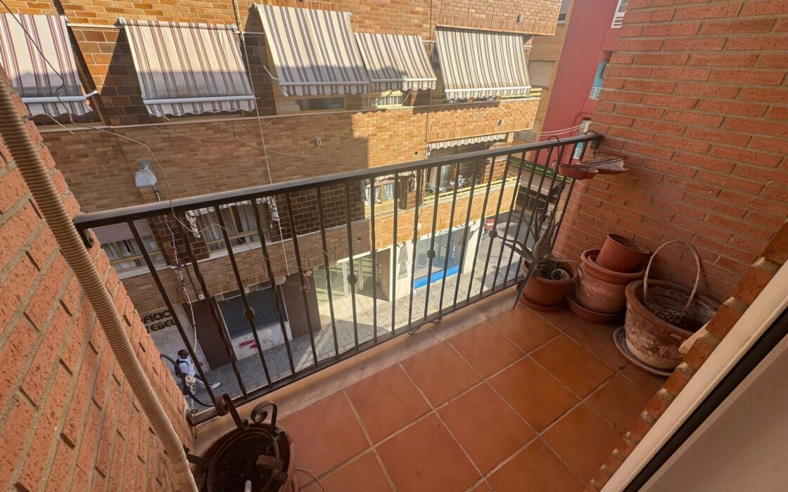 Квартира 101 кв.м в Пуэрто-де-Сагунто 450 м от пляжа