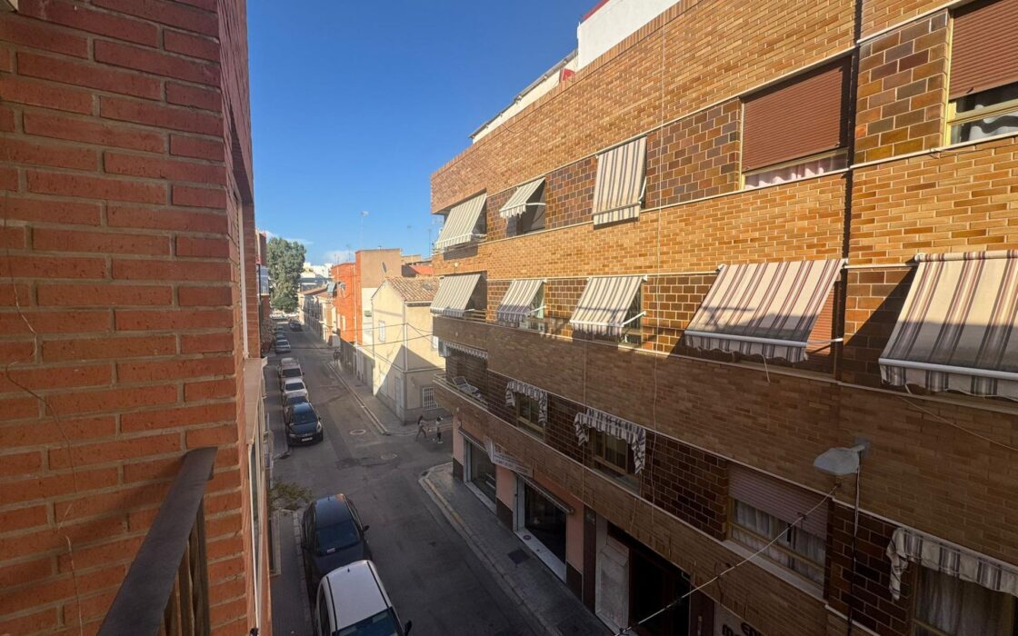 Квартира 101 кв.м в Пуэрто-де-Сагунто 450 м от пляжа