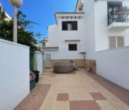 Дуплекс в Торревьехе с террасой и 3 комнатами