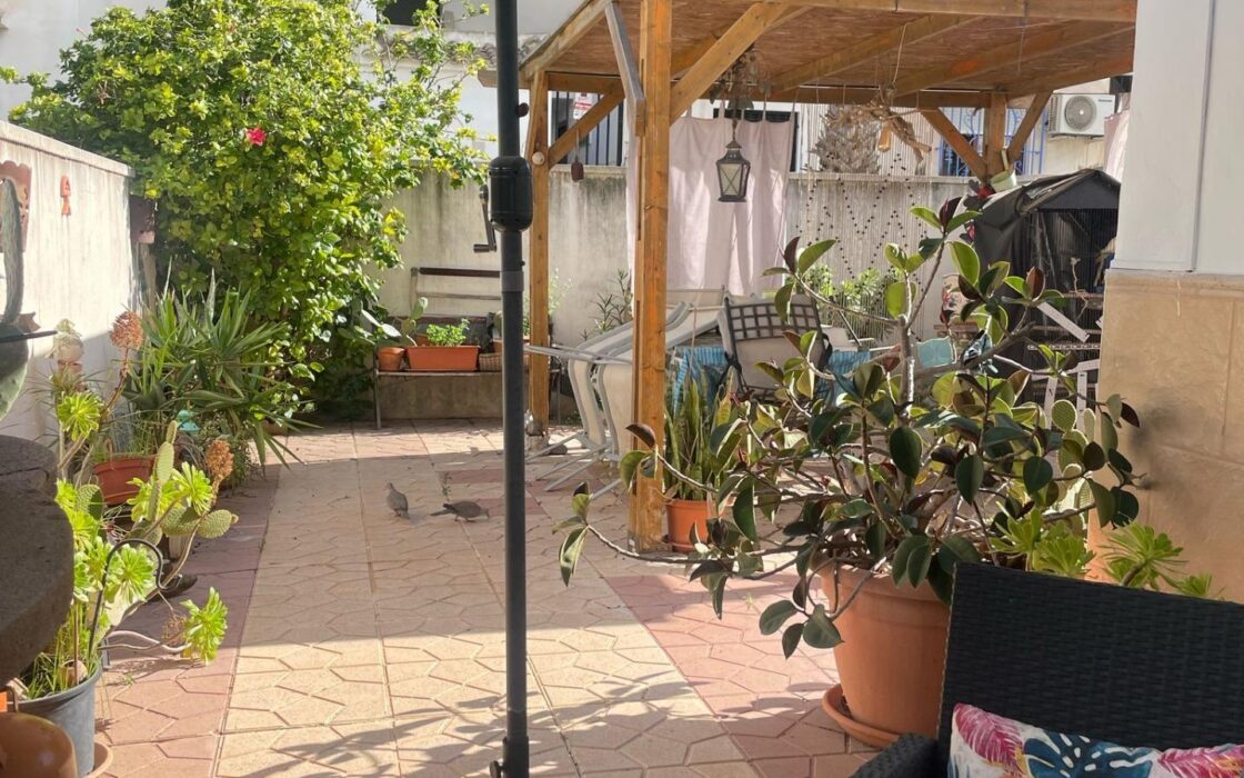 Дуплекс в Торревьехе с террасой и 3 комнатами